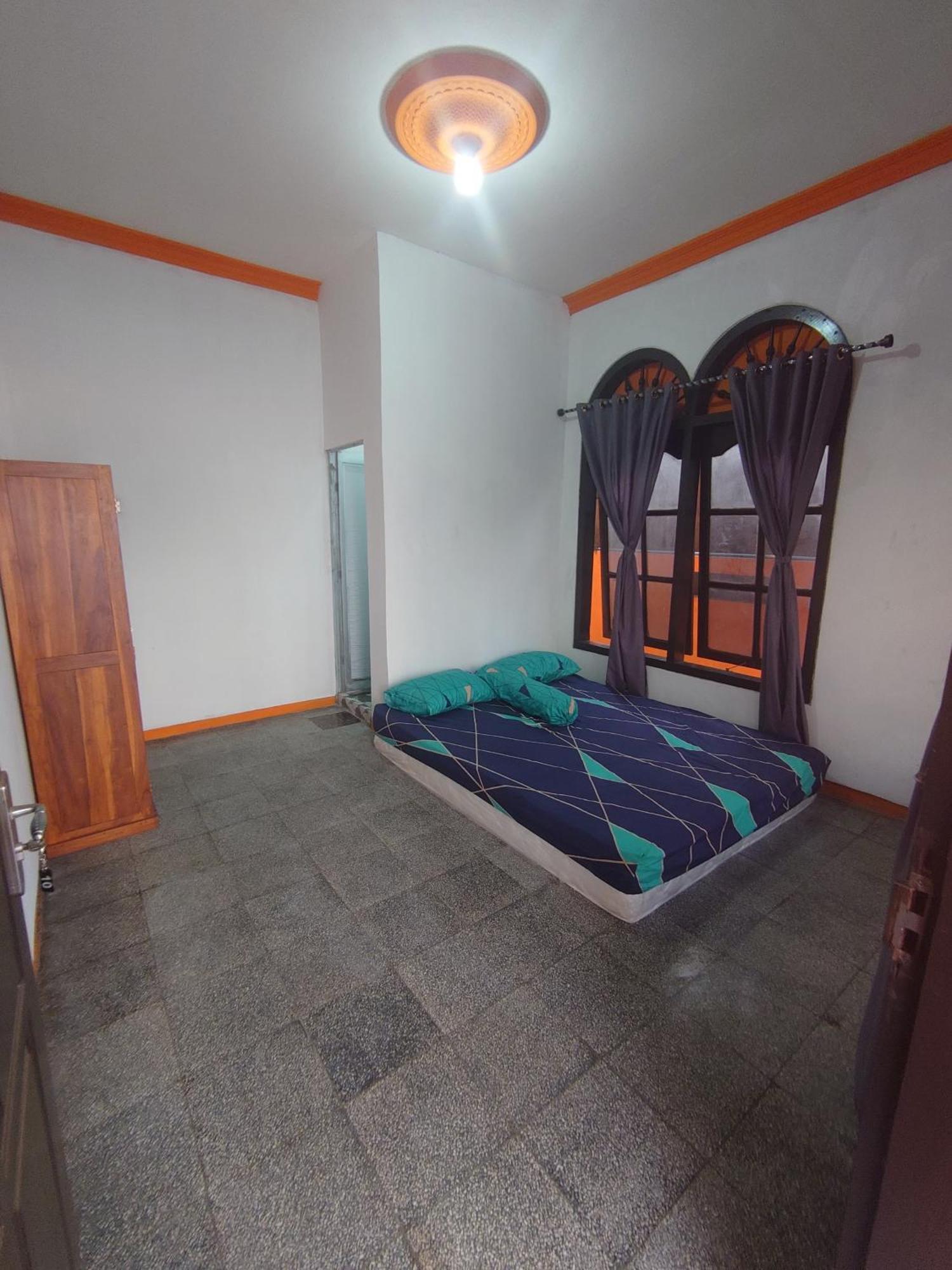 Homey Kost 99 Mlonggo Exterior foto